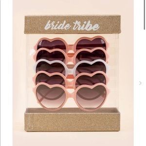 ❌SOLD❌ bride tribe sunglasses bachelorette party set